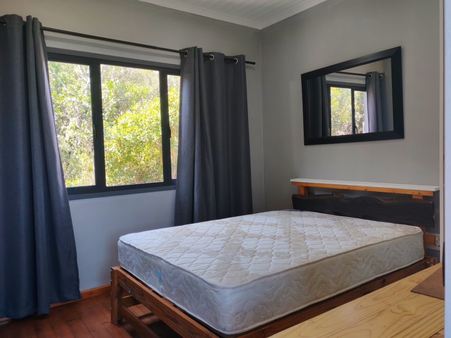 2 Bedroom Property for Sale in Beachview Eastern Cape